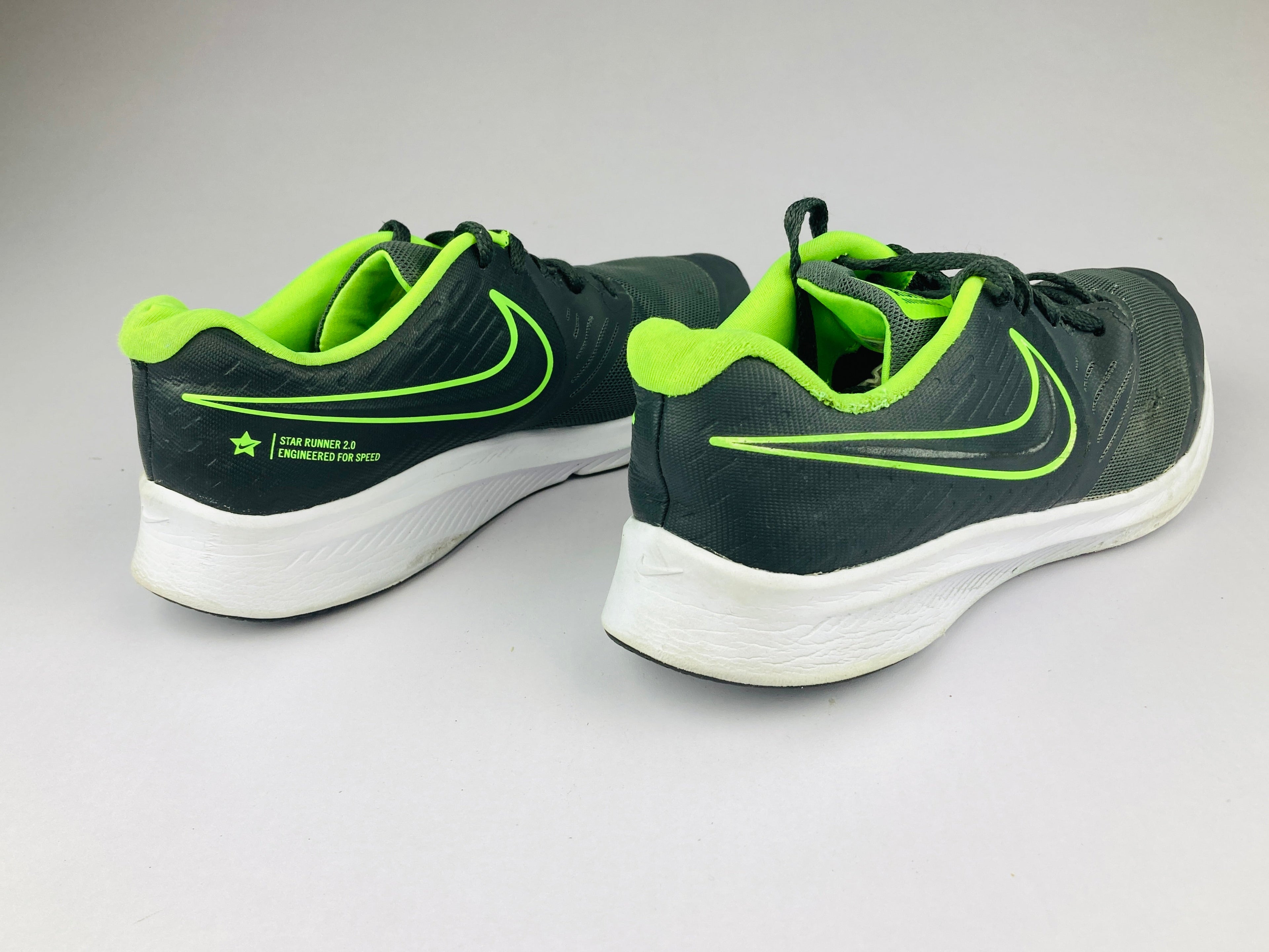 Nike Star Runner 2 (Gs) 'Anthracite/Electric Green' AQ3542 004-Running-Athletic Corner
