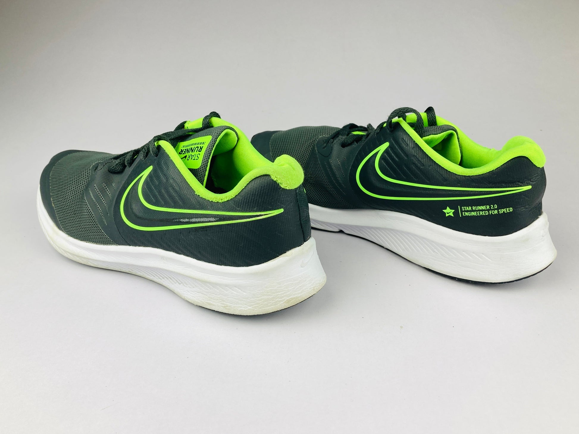 Nike Star Runner 2 (Gs) 'Anthracite/Electric Green' AQ3542 004-Running-Athletic Corner