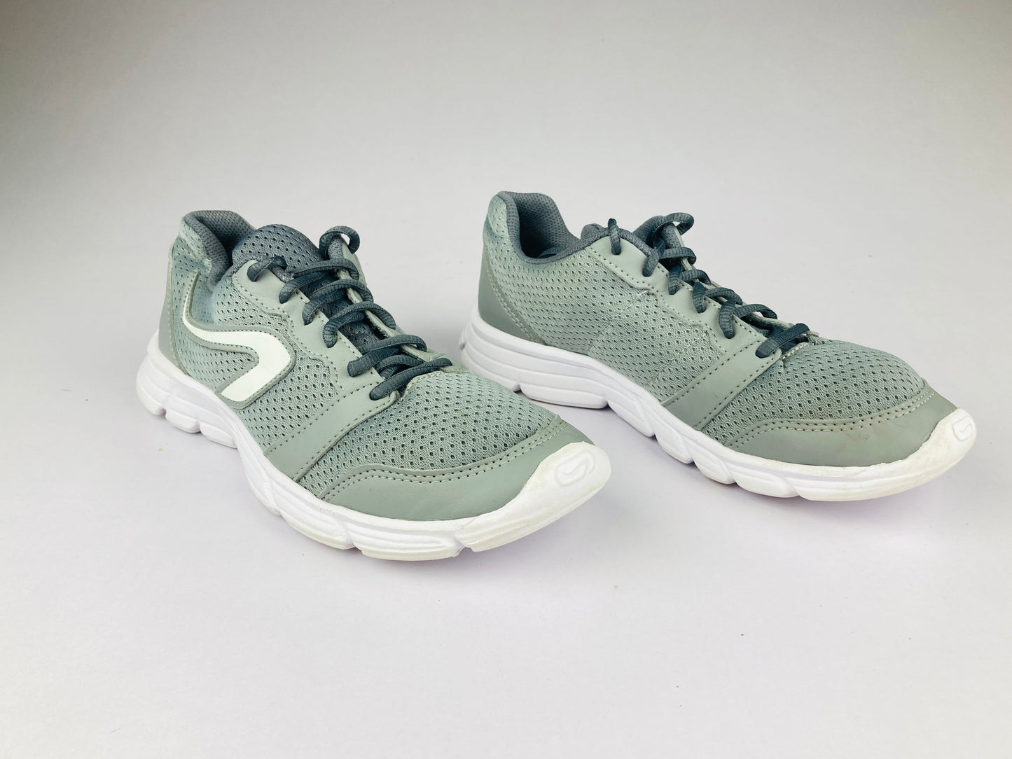 Shoes that are available online in Pakistan at athleticorner.com