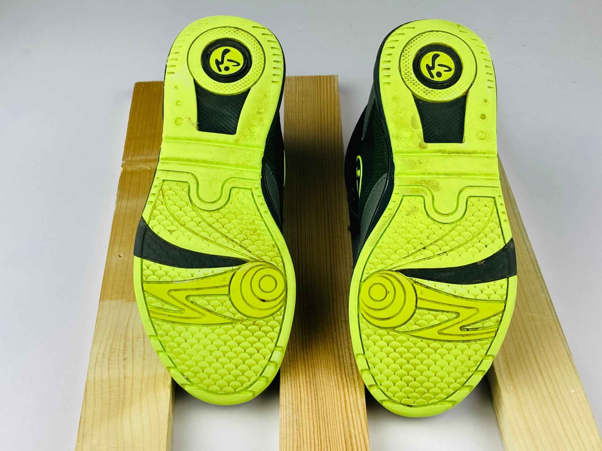 Zumba Wmns NWOT Energy Rush 'Black/Green' ZU1114-BLY-Running-Athletic Corner