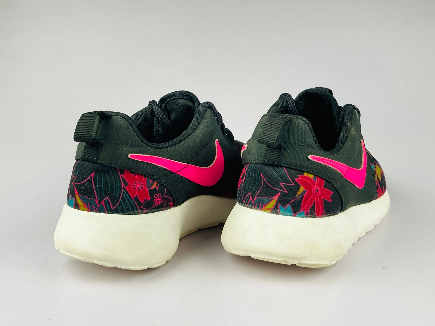 Nike Wmns Roshe Run Floral Print 'Black/Pink' 749986-061-Running-Athletic Corner