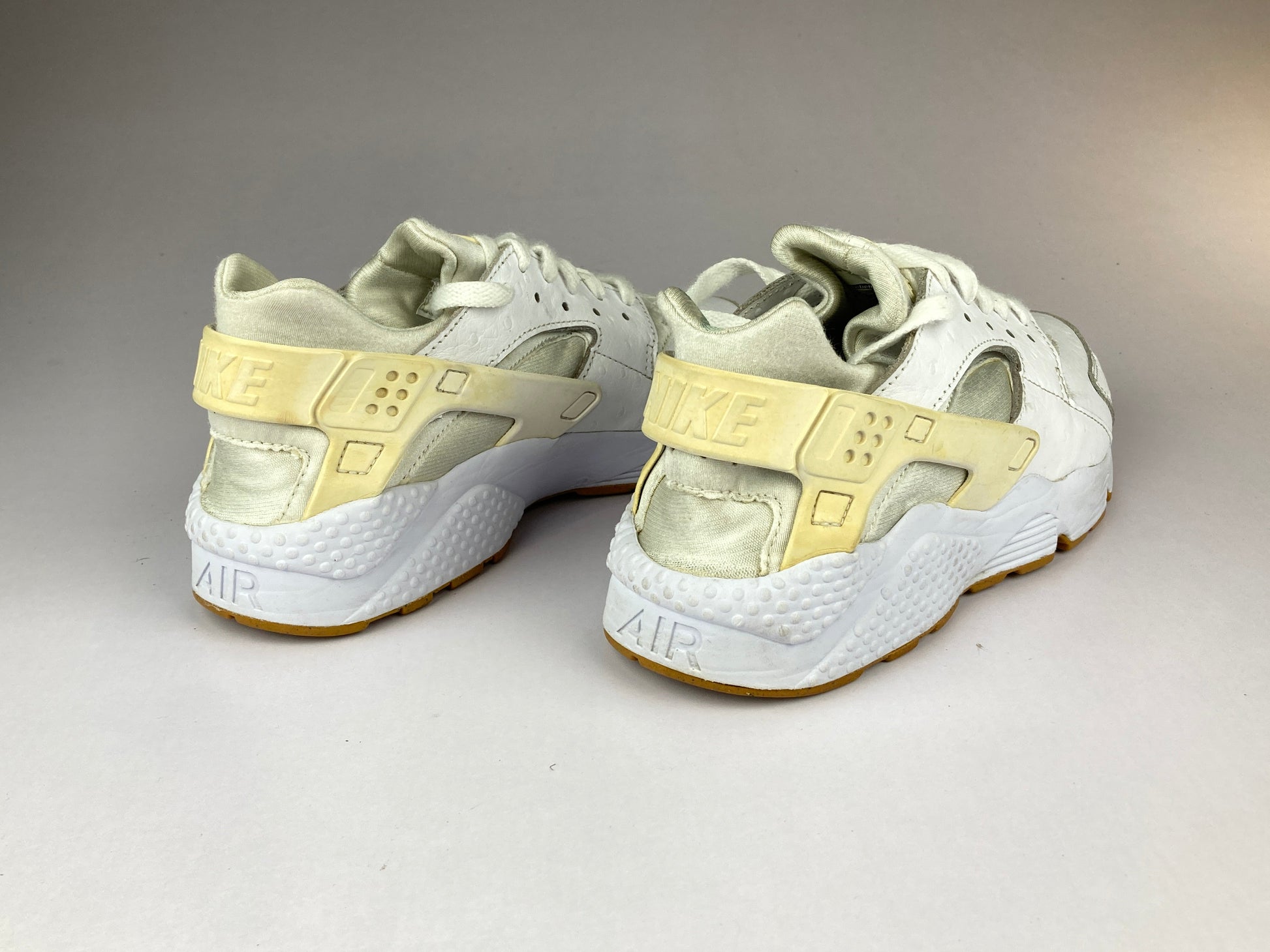 Shoes that are available online in Pakistan at athleticorner.com