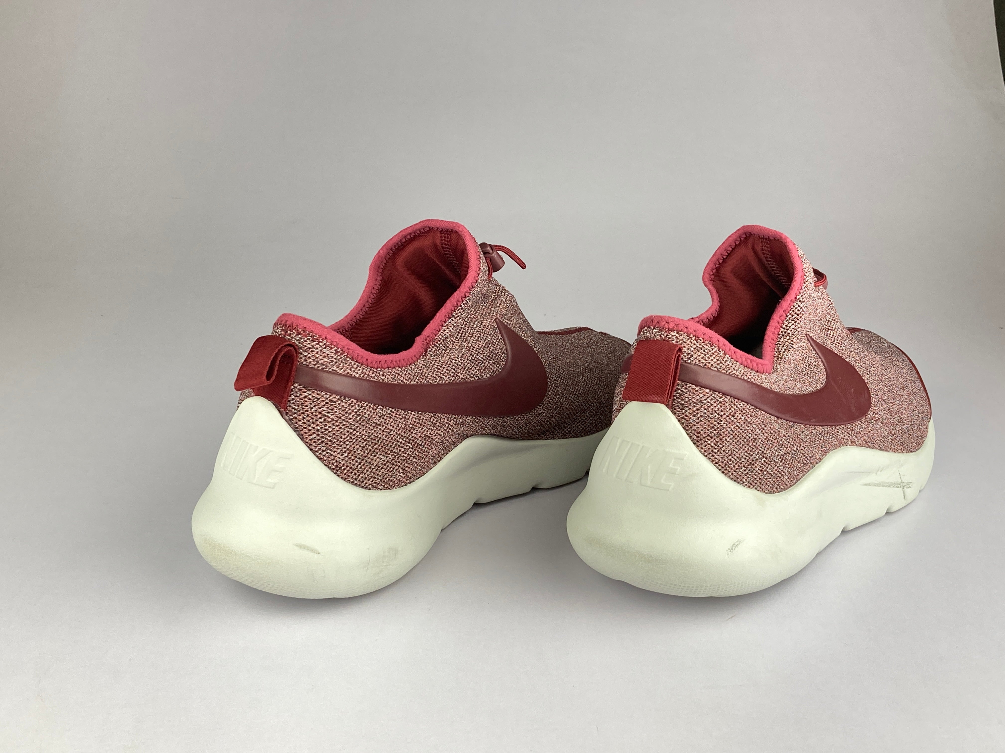 Nike aptare deals for sale