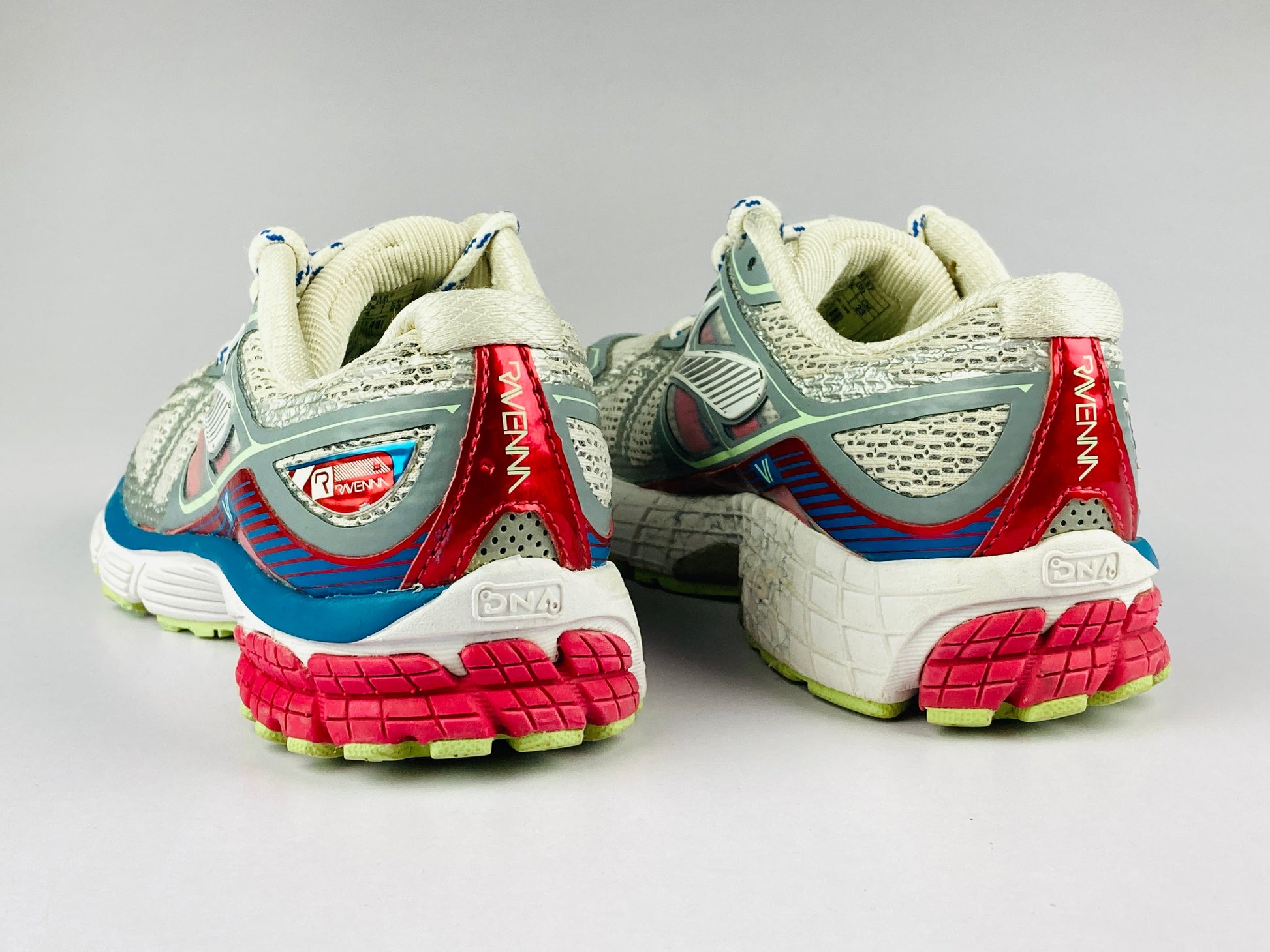 Brooks Wmns Ravenna 6 'White/Raspberry/Paradise Queen' 1201821b157-Running-Athletic Corner