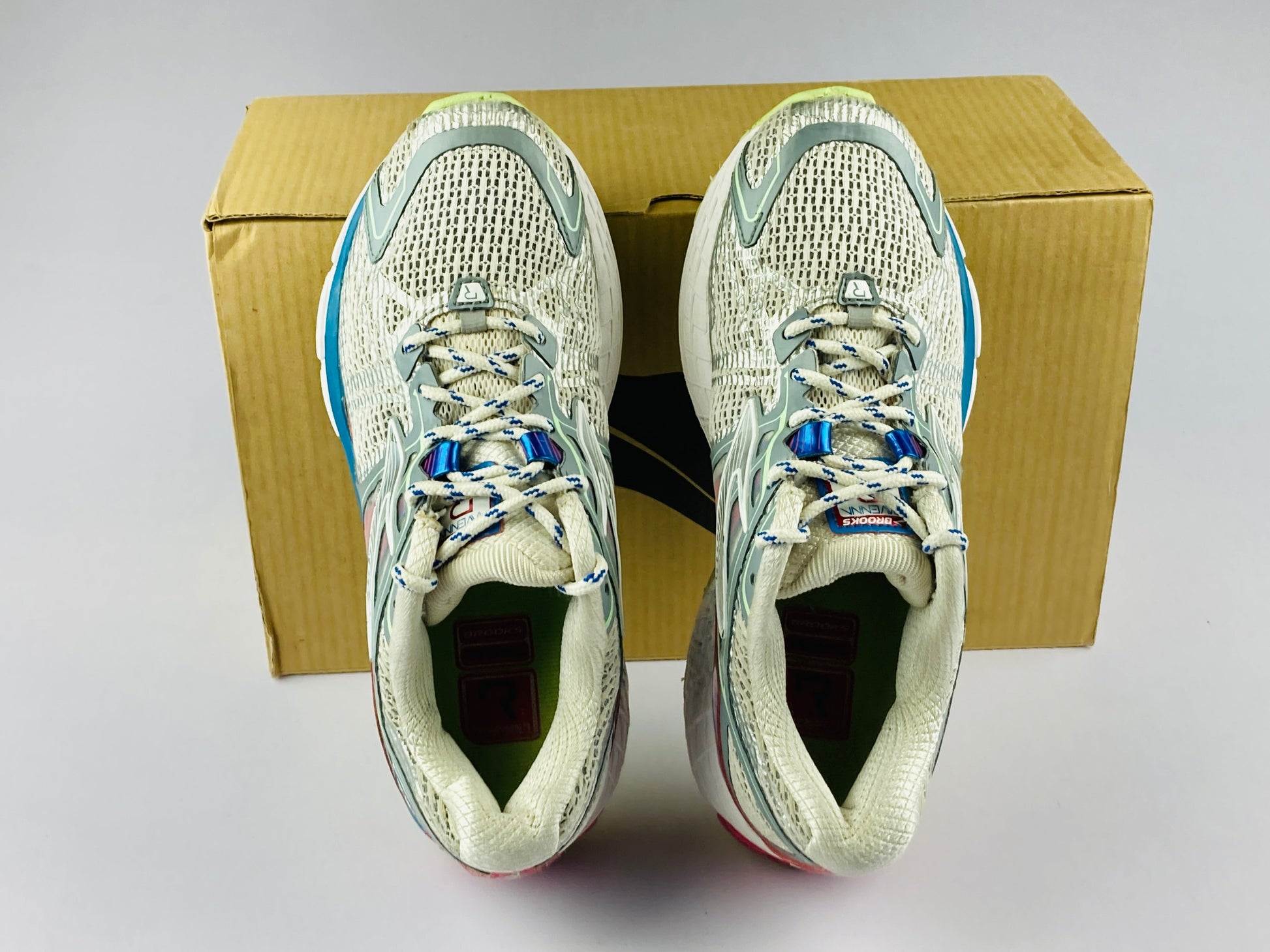 Brooks Wmns Ravenna 6 'White/Raspberry/Paradise Queen' 1201821b157-Running-Athletic Corner