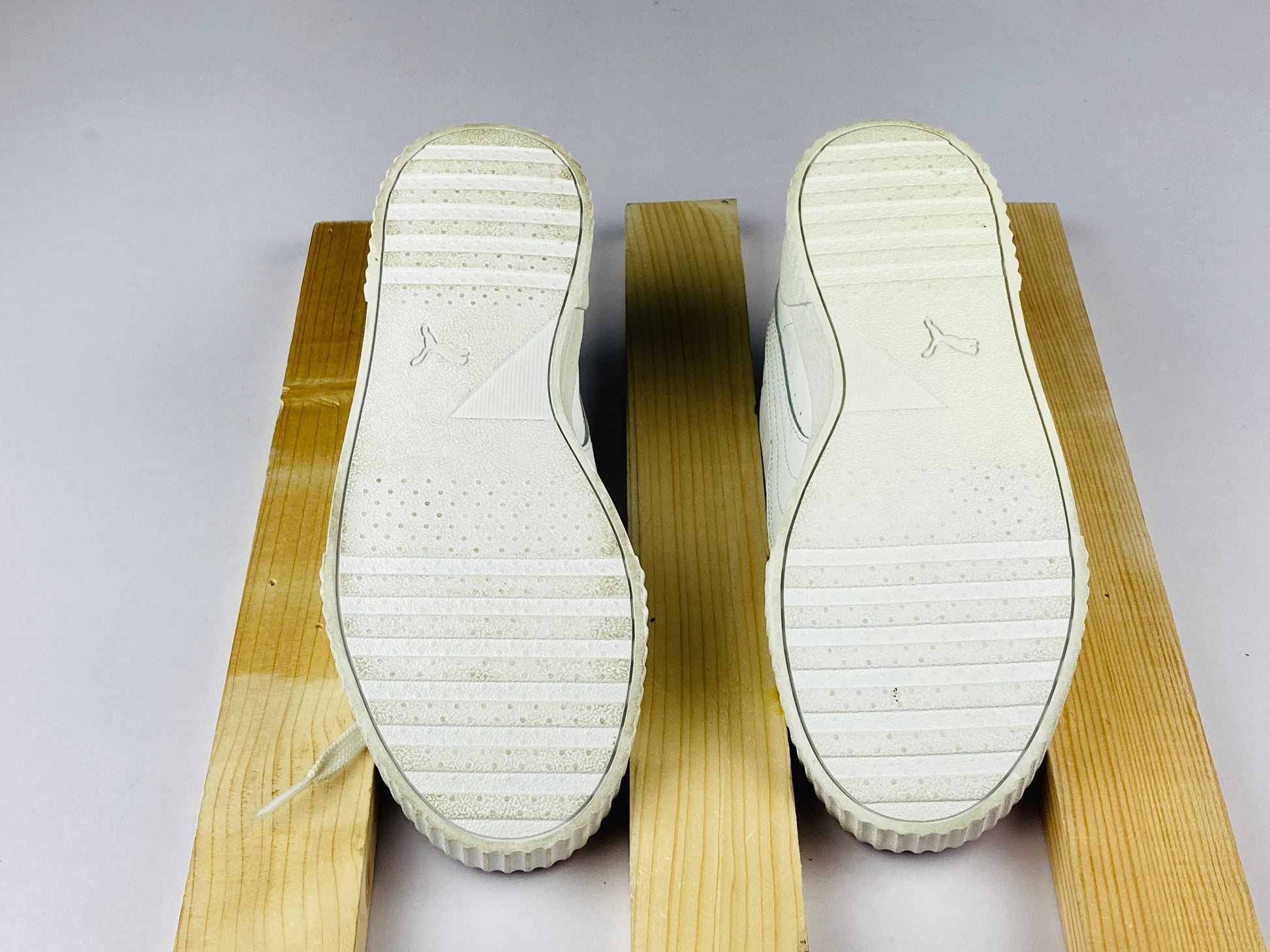 Shoes that are available online in Pakistan at athleticorner.com