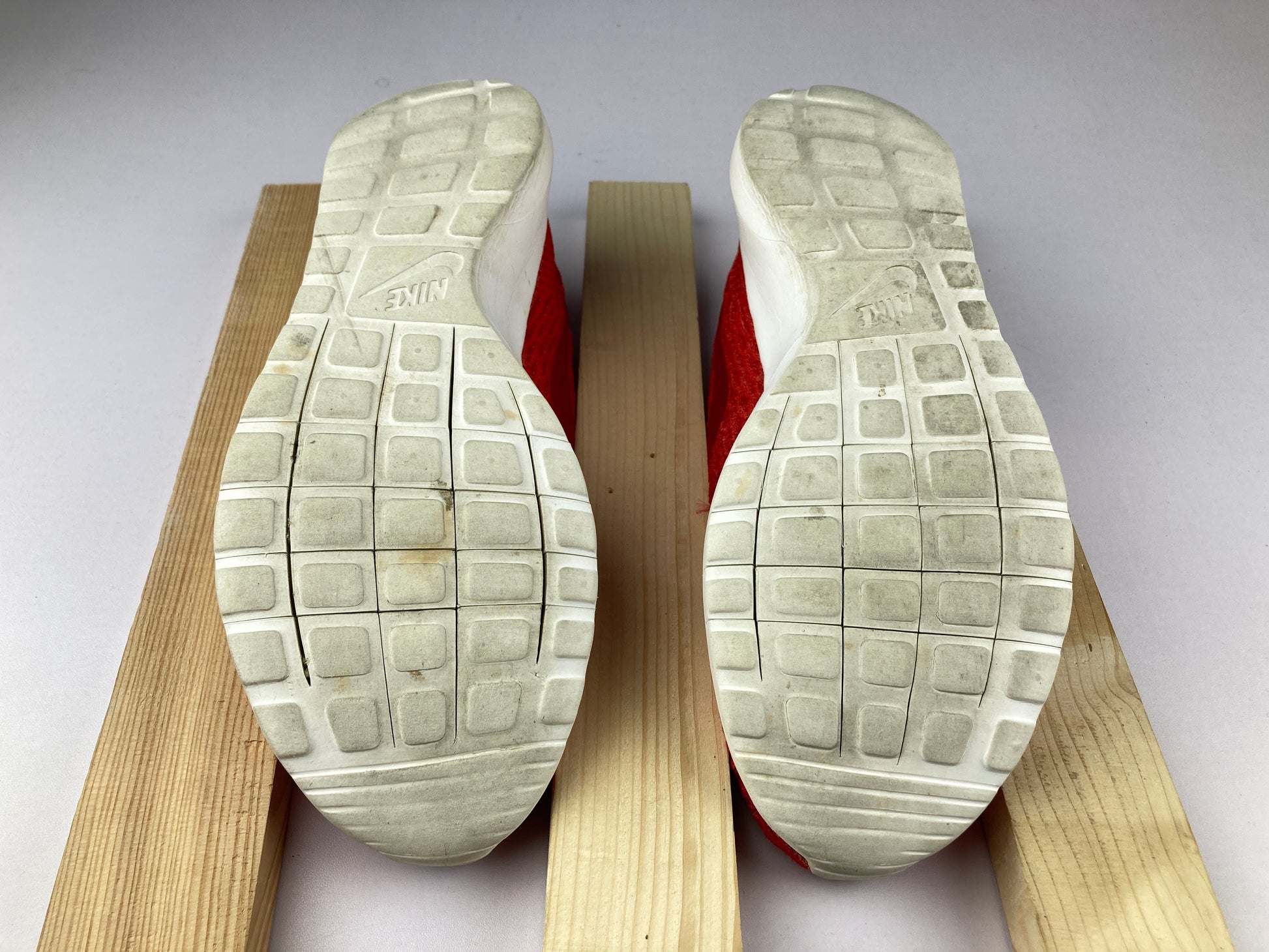 Nike Roshe NM Flyknit 'University Red/White' 677243-603-Running-Athletic Corner