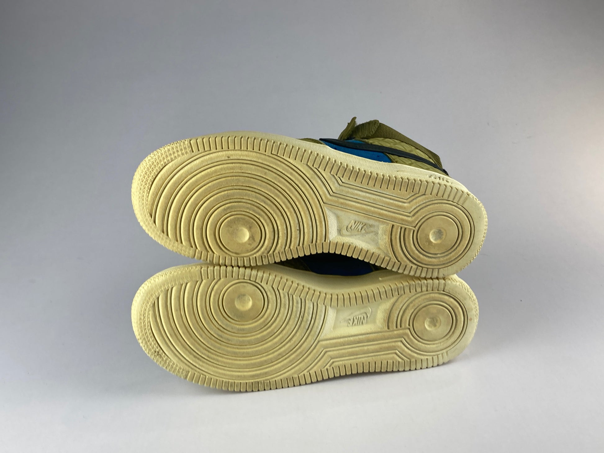 Nike Wmns Air Force 1 Hi Premium Suede 'Olive Flak/Black/Midnight Turquoise'-Basketball-Athletic Corner
